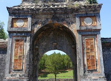 vietnam/central-highlands/landmark/lang-tho-xuong