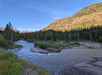 montana/yellowstone-national-park/landmark/yellowstone-national-park-sign
