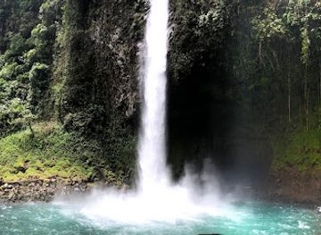costa-rica/north-zone/landmark/fortuna-waterfall