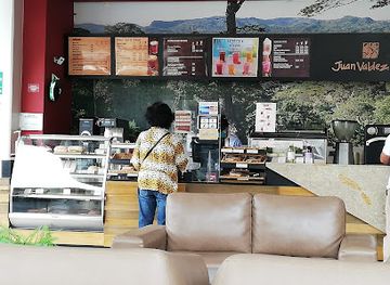 peru/trujillo/landmark/juan-valdez-trujillo