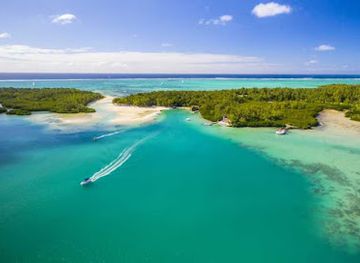 mauritius/pointe-aux-piments/landmark/sandeep-taxi-service