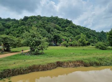 cambodia/kampot-province/landmark/phnom-chhngok-cave