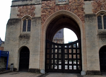 united-kingdom/bristol/clifton/landmark/memorial-arch