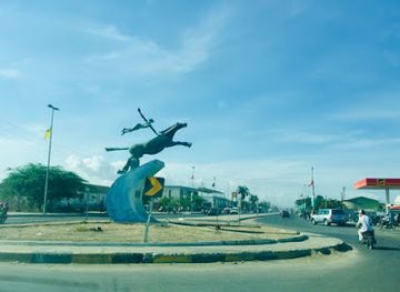 angola/lobito-bay/landmark/rotunda-bolama