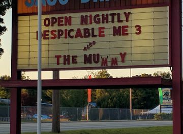 maine/saco/landmark/the-saco-drive-in