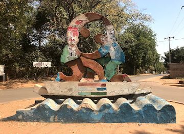 the-gambia/bakau/landmark/craft-market