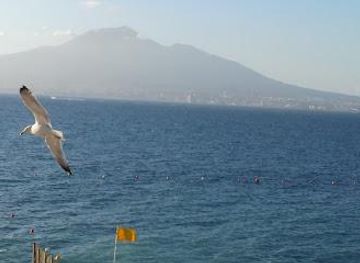 italy/herculaneum/landmark/piazza-porta-marina