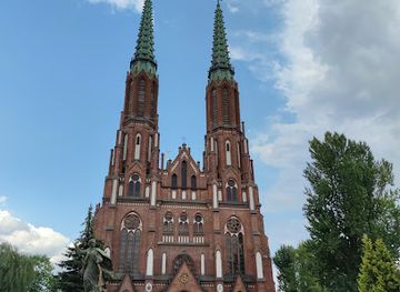 poland/warsaw/praga/landmark/cathedral-of-st-michael-the-archangel-and-st-florian-the-martyr
