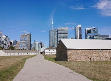 canada/toronto/landmark/fort-york-national-historic-site
