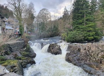united-kingdom/snowdonia-national-park/landmark/pont-y-pair-bridge