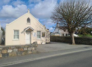 guernsey/vale/landmark/vale-mission-hall