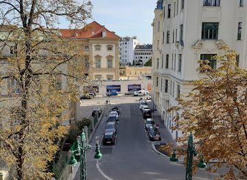 austria/vienna/landmark/strudlhofstiege