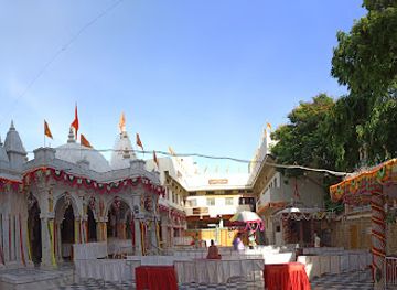 india/rajkot/landmark/shree-panchnatha-mahadeva-mandir