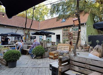 belgium/flemish-ardennes/landmark/bosbaar