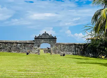 FORTALEZA DE SANTA BÁRBARA ( EDIFICIO COLONIAL)
