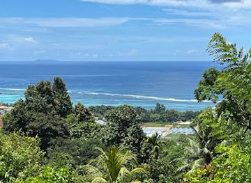 seychelles/felicite-island/landmark/jardin-du-roi-spice-garden