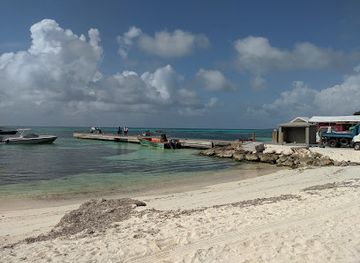 anguilla/shoal-bay/landmark/falcon-nest-bar-grill
