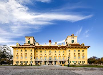 austria/neusiedler-see/landmark/esterhazy-palace