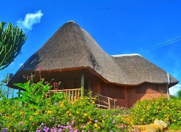 uganda/western-region/landmark/lake-munyanyange-caves-lodge