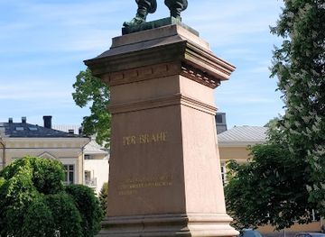 finland/turku-archipelago/landmark/the-per-brahe-statue