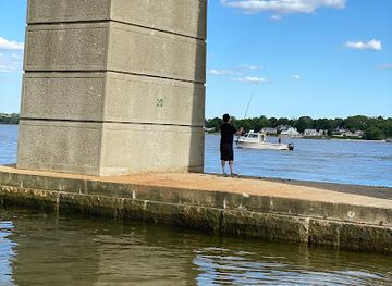 rhode-island/east-bay/landmark/mount-hope-bridge