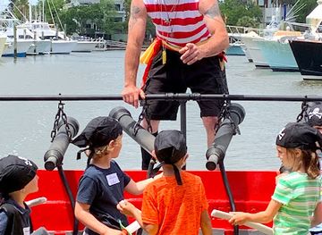 south-carolina/sea-islands/landmark/pirates-of-charleston