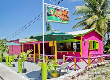 antigua-and-barbuda/saint-peter/landmark/ounces-ice-cream-parlor-grill