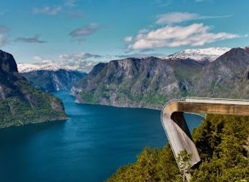 norway/sognefjord/landmark/stegastein-lookout