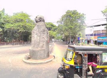 india/kozhikode/landmark/k-t-muhammad-statue