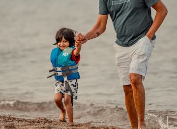 wisconsin/kenosha/landmark/simmons-beach