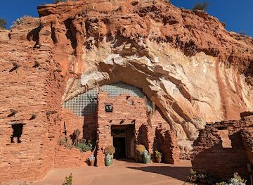 Moqui Cave