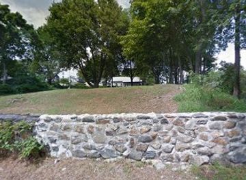 rhode-island/east-greenwich/landmark/east-greenwich-cove-historical-cemetery