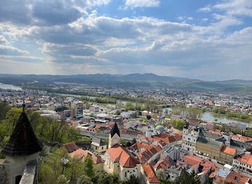 slovakia/trencin-region/landmark/covered-stairs-to-the-church