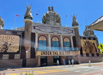south-dakota/mitchell/landmark/corner-stone-too