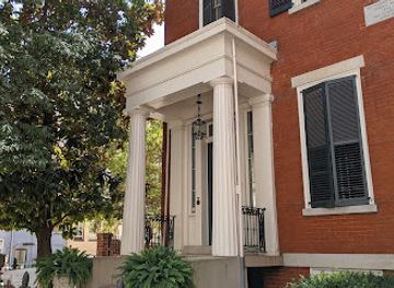 virginia/central-virginia/landmark/stewart-lee-house