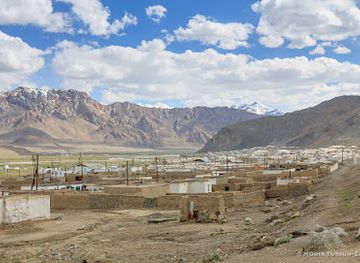 tajikistan/gorno-badakhshan-autonomous-region/landmark/statue-of-lenin-in-murghab
