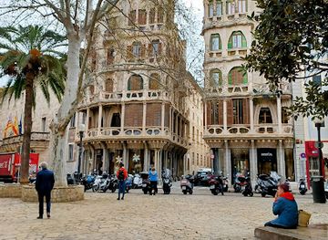 spain/palma-de-mallorca/landmark/placa-del-mercat