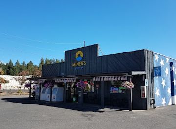idaho/mccall/landmark/miner-s-grab-n-go