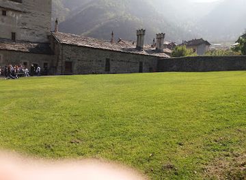 italy/val-d-aosta/landmark/issogne-castle