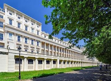 united-kingdom/devon/landmark/carlton-house-terrace