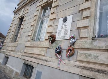 romania/sighisoara/landmark/boldog-apor-vilmos-memorial
