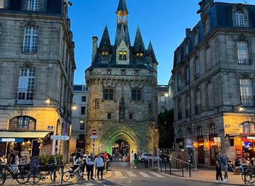 france/bordeaux/landmark/musee-du-vin-et-du-negoce-de-bordeaux