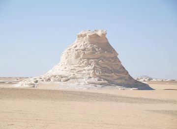 egypt/eastern-desert/landmark/desert-blanc