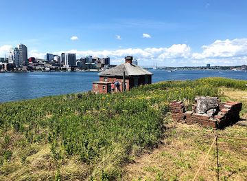 canada/halifax/spring-garden/landmark/georges-island-national-historic-site