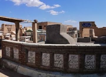 iraq/qadisiyyah/landmark/valley-of-peace-cemetery