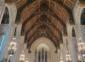 illinois/chicago/magnificent-mile/landmark/chicago-murder-mystery-tour