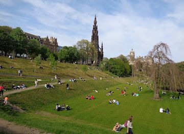 united-kingdom/edinburgh/landmark/east-princes-street-gardens