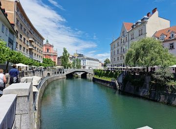slovenia/ljubljana/landmark/triple-bridge