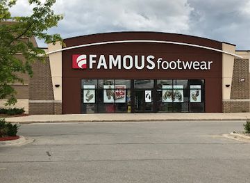 iowa/mason-city/landmark/famous-footwear