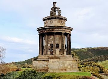 united-kingdom/edinburgh/landmark/burns-monument